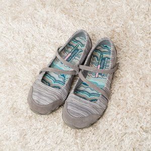 Sketchers Relaxed Fit Mary Jane Bikers - Size 9